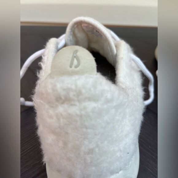 Allbirds ivory/cream certified merino shoes. Lace closure, good condition, M13 - Picture 7 of 10